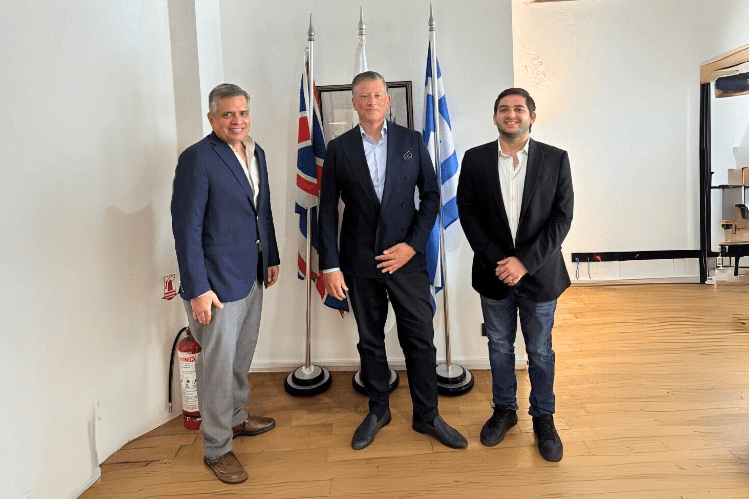 Mandarin Re Advances Market Dialogue with Visit to Oneglobal Broking in Greece